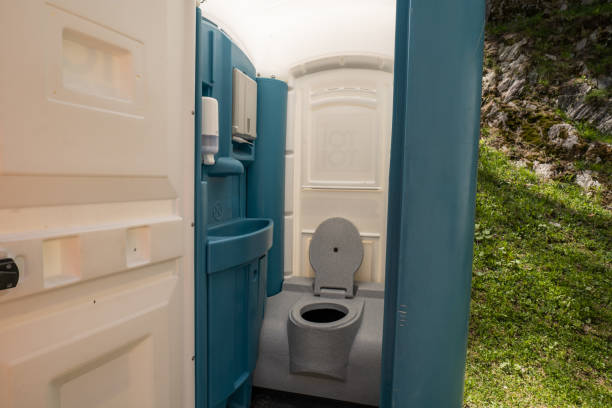 Portable bathroom rental in South Browning, MT